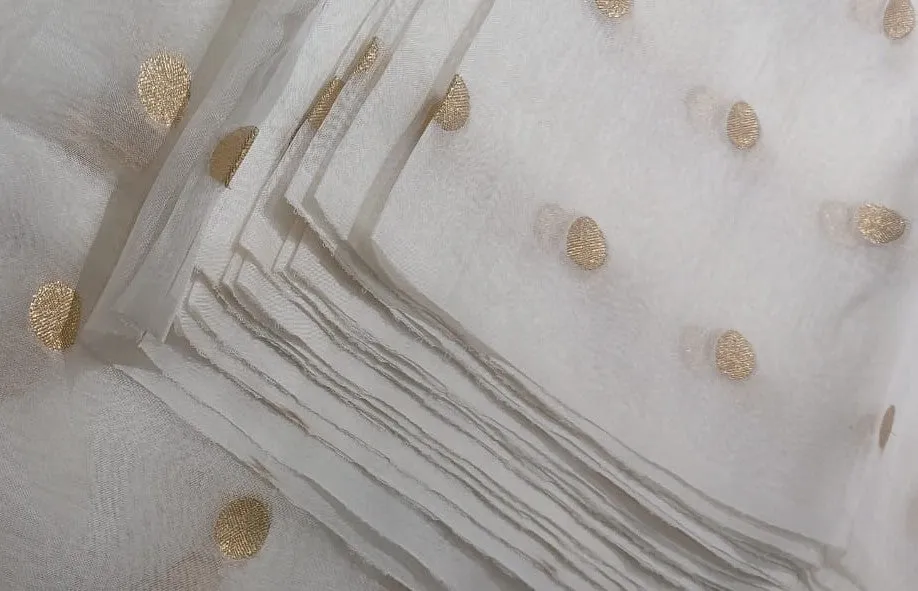 100% SILK ORGANZA FABRIC  WITH METALIC GOLD BUTTA  44" WIDE [16732]