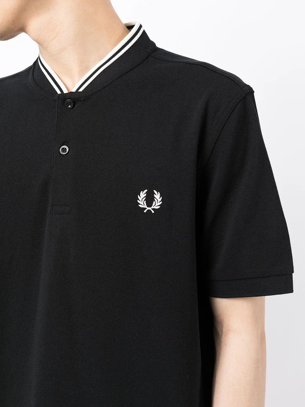 embroidered-logo polo T-shirt