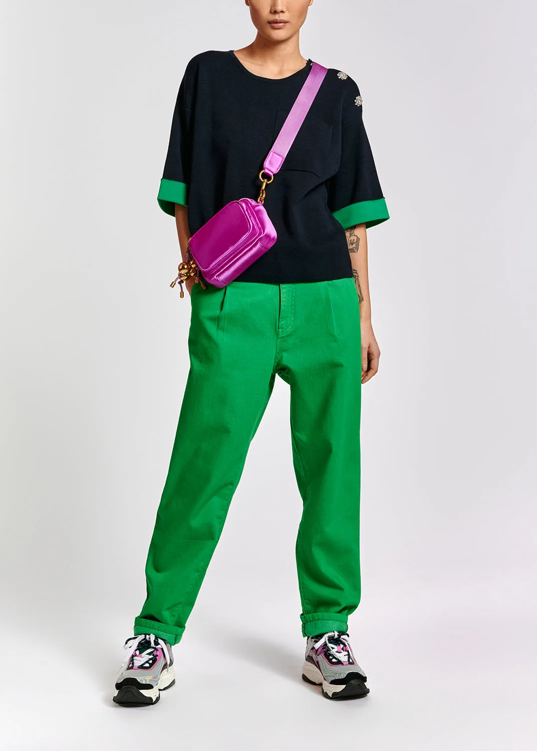 Green loose-fit denim pants