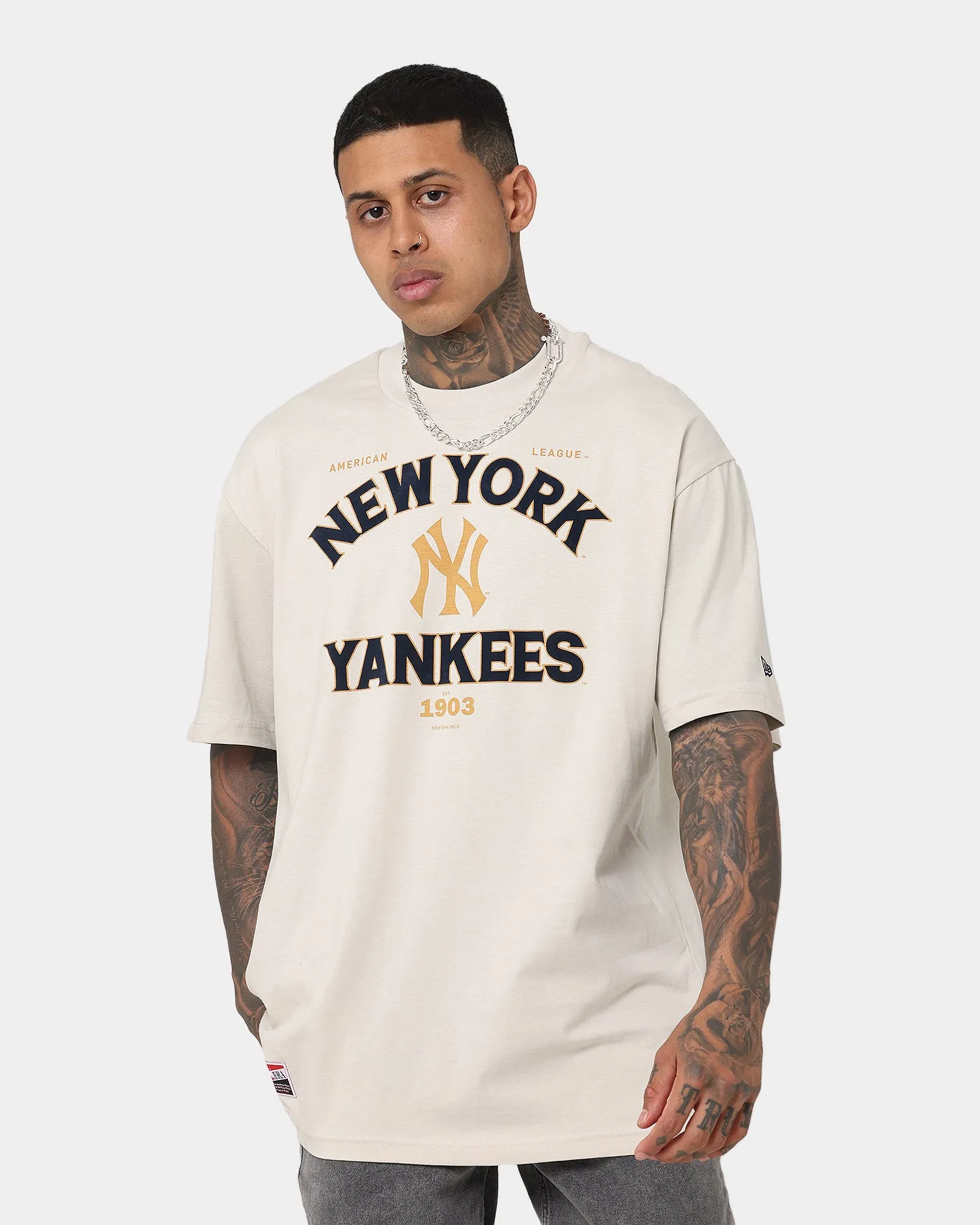 New Era New York Yankees Heritage Logo T-Shirt Beige