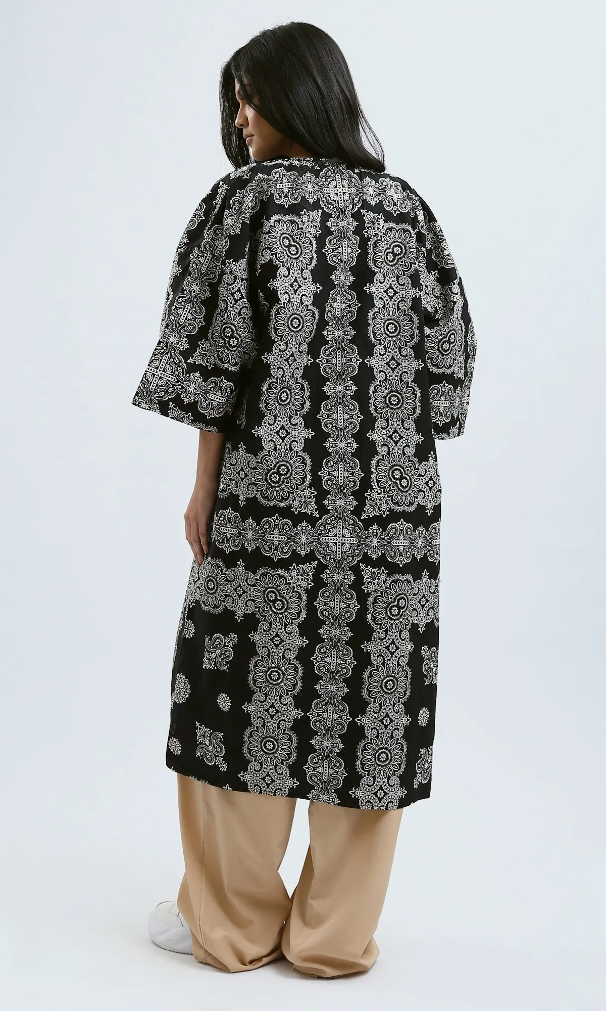 O189399 Black & White Slip On Loose Fit Patterned Cardigan